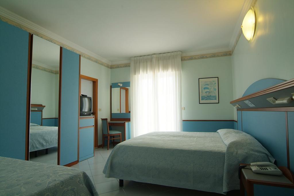 Hotel Arizona Riccione Ngoại thất bức ảnh