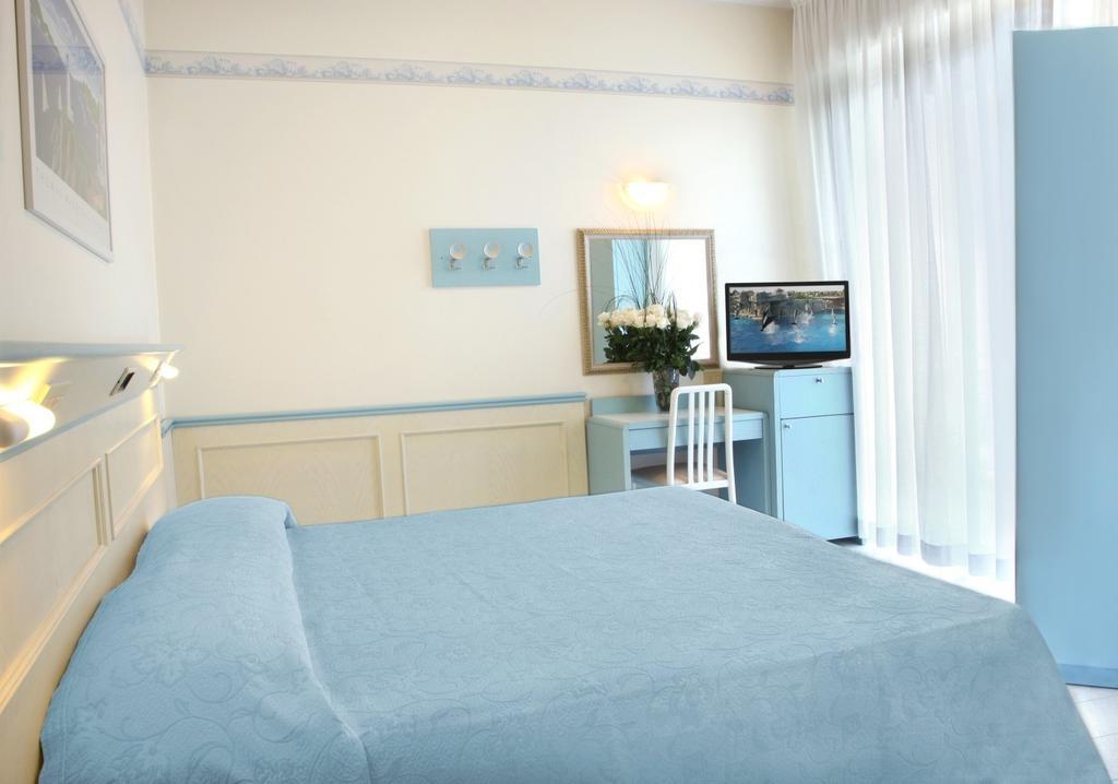 Hotel Arizona Riccione Ngoại thất bức ảnh
